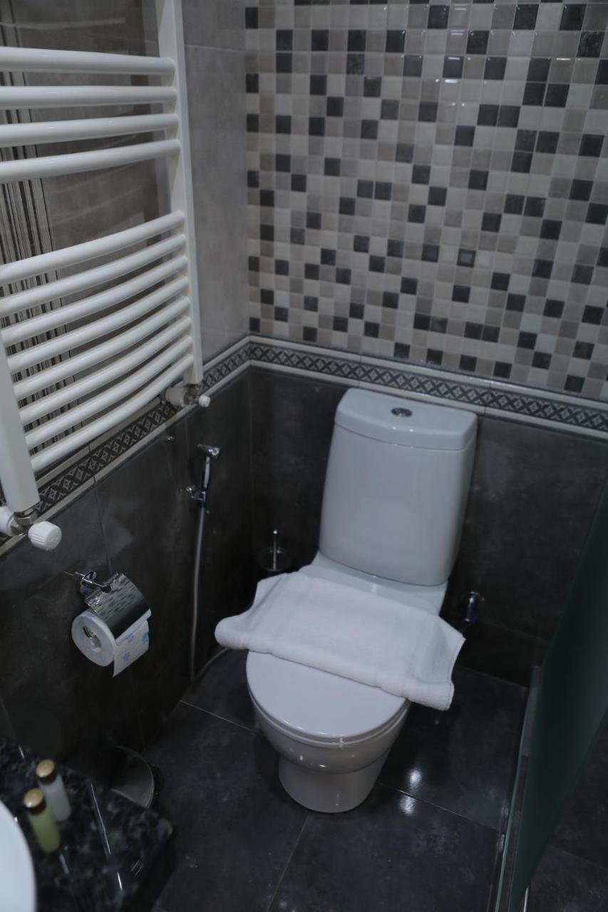 4Room Hotel Erévan Extérieur photo