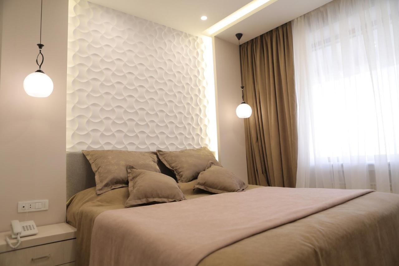 4Room Hotel Erévan Extérieur photo